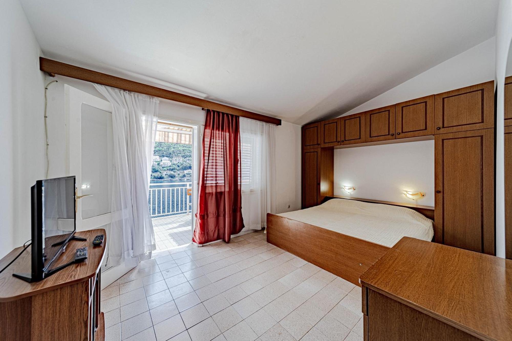 Apartments Kuzma Смоквица Экстерьер фото
